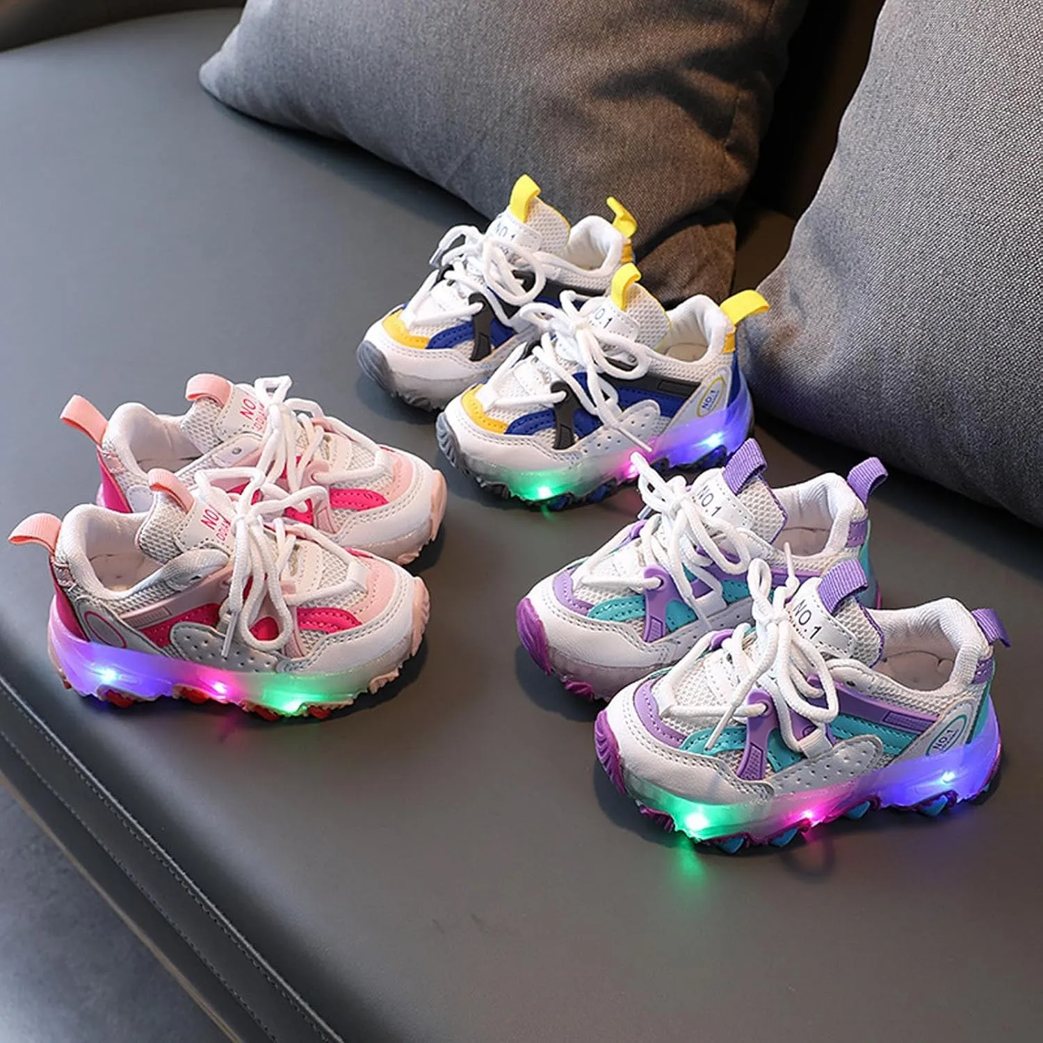 Girls Boys Sneakers Toddler Light Up Shoes Baby Lightweight Flashing Walking Shoes Athletic Running Shoe Cute