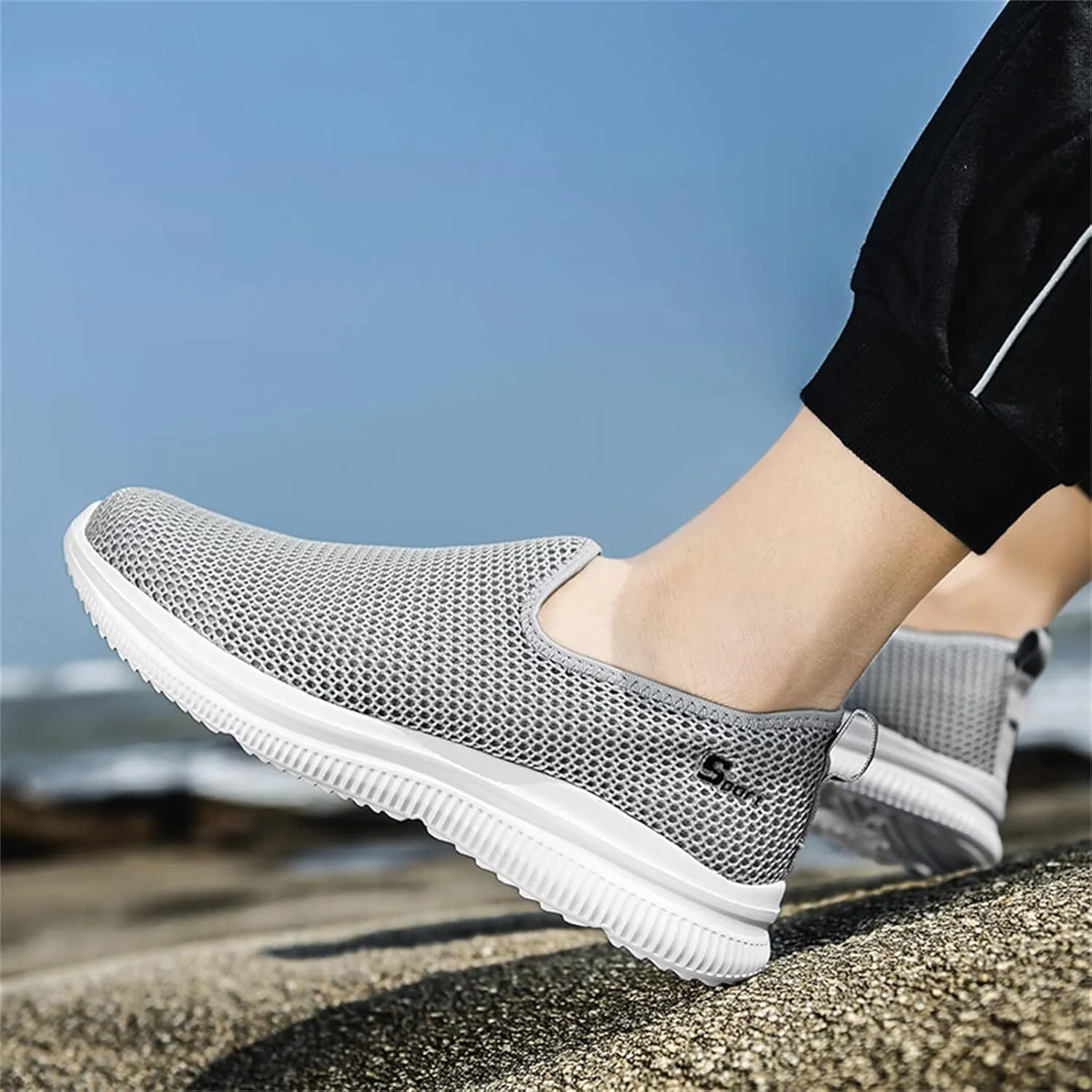 Mens Running Shoes Mesh Casual Black Shoes Black Platform Sneaker Ladies Walking Tennis Slip on Lightweight Red Tennis Shoe Loafers Casual Slip On