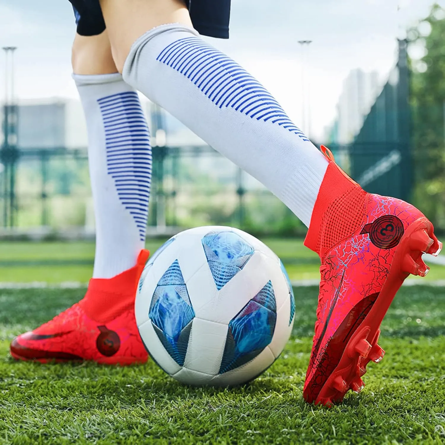 Mens Womens Soccer Cleats High-Tops Lace-Up Football Boots Shoes Classic Outdoor Professional Athletic Training Sneaker