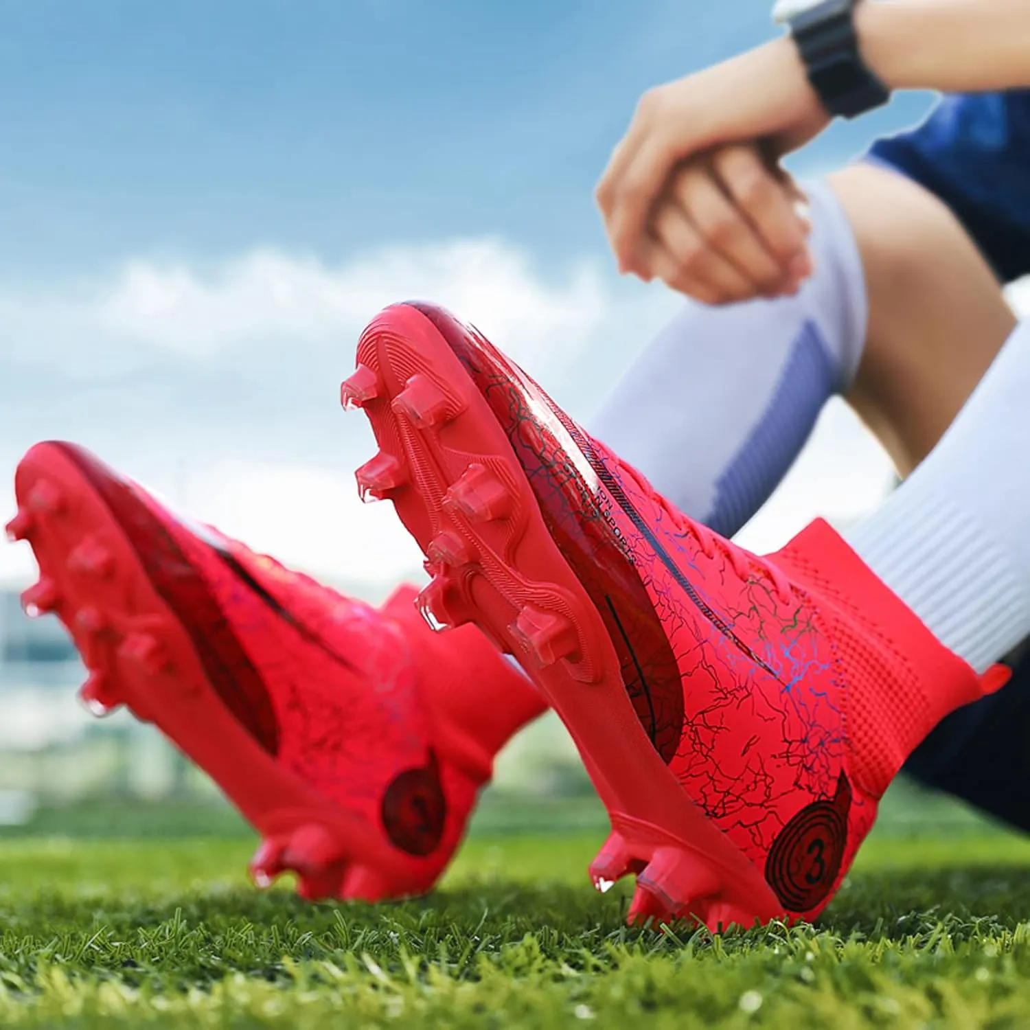 Mens Womens Soccer Cleats High-Tops Lace-Up Football Boots Shoes Classic Outdoor Professional Athletic Training Sneaker