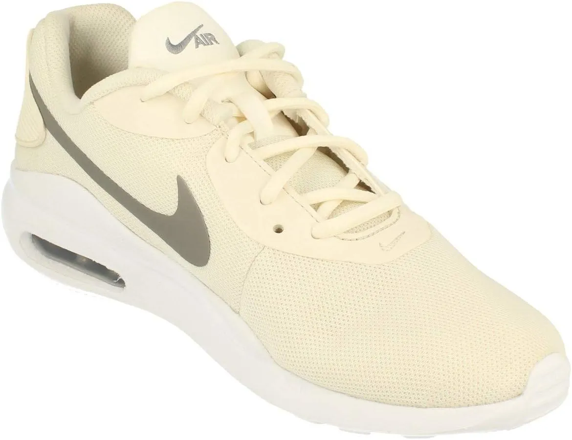 Nike Men's Air Max Oketo Sneaker