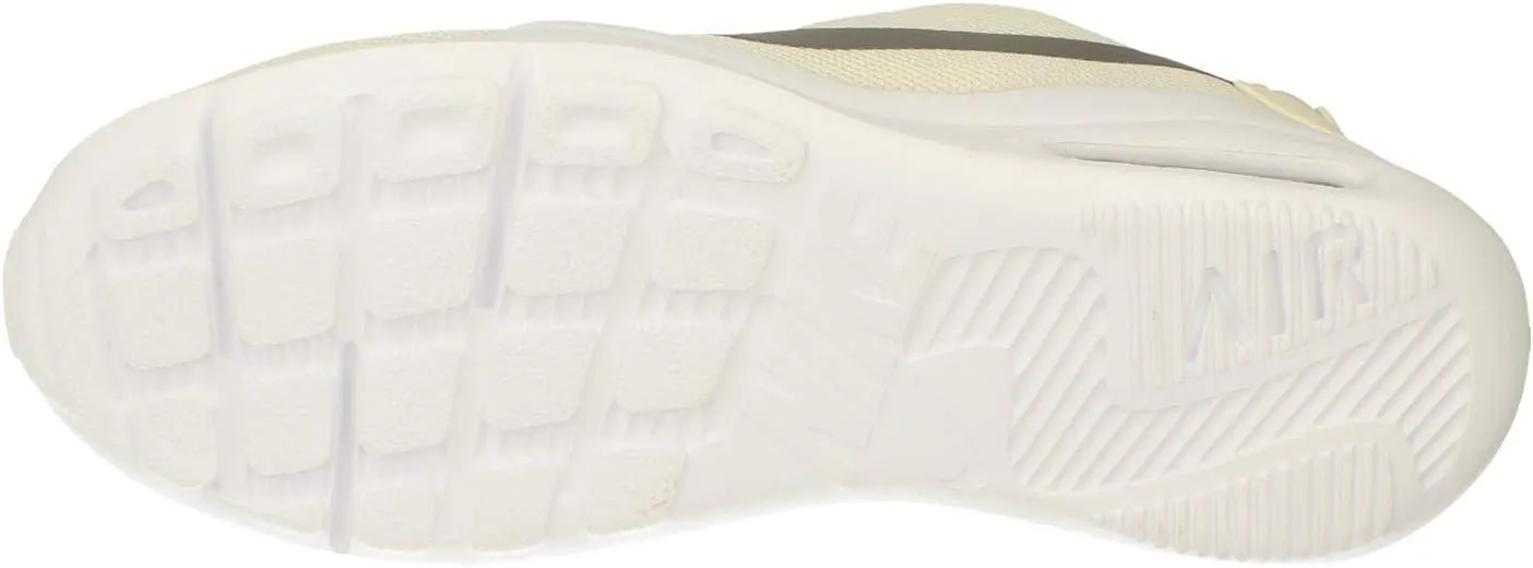Nike Men's Air Max Oketo Sneaker